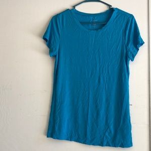 Stretchy blue tee-shirt